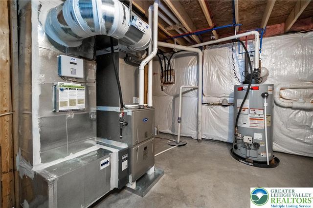 820 Hendon Lane, North Catasauqua Bor, PA 18032