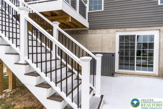 820 Hendon Lane, North Catasauqua Bor, PA 18032