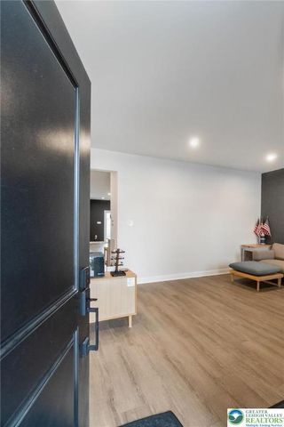 820 Hendon Lane, North Catasauqua Bor, PA 18032