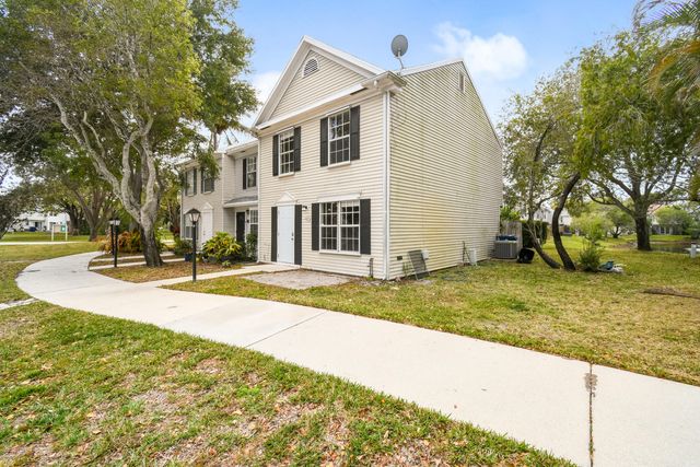 110 OLD ENGLISH Court, Jupiter, FL 33458