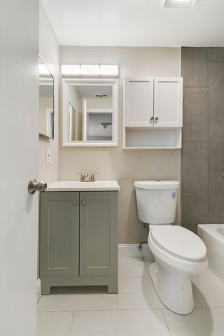 110 OLD ENGLISH Court, Jupiter, FL 33458