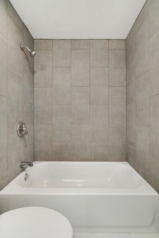 110 OLD ENGLISH Court, Jupiter, FL 33458