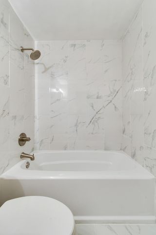 110 OLD ENGLISH Court, Jupiter, FL 33458