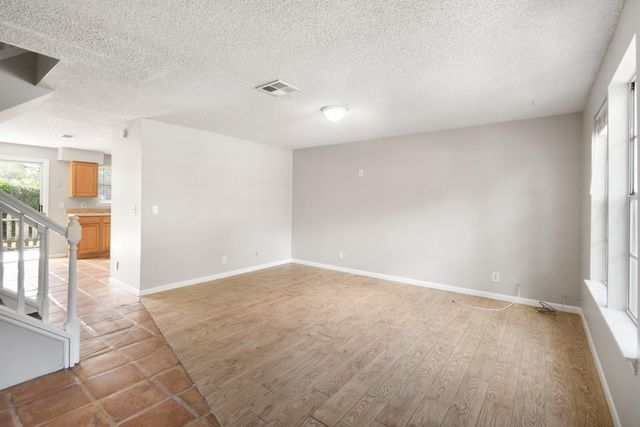 110 OLD ENGLISH Court, Jupiter, FL 33458