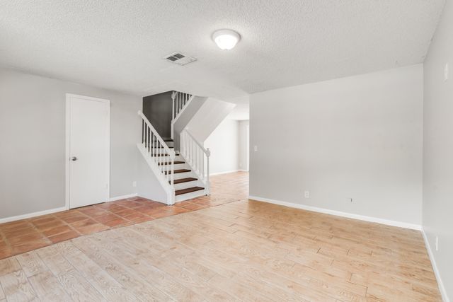 110 OLD ENGLISH Court, Jupiter, FL 33458
