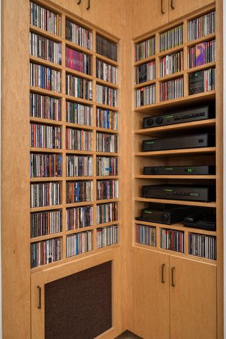 2729 N Hampden Court, Chicago, IL 60614