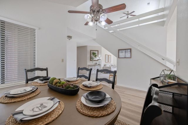 1907 E Vine Avenue, Visalia, CA 93292