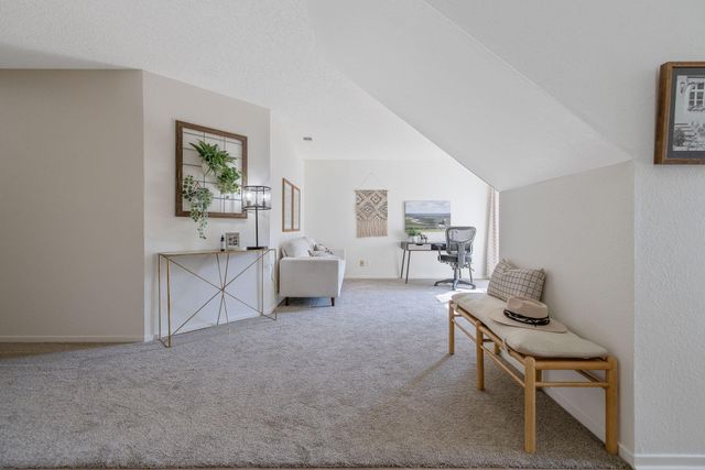 1907 E Vine Avenue, Visalia, CA 93292