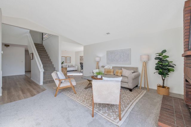 1907 E Vine Avenue, Visalia, CA 93292