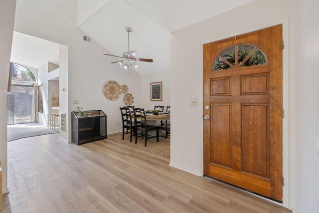 1907 E Vine Avenue, Visalia, CA 93292