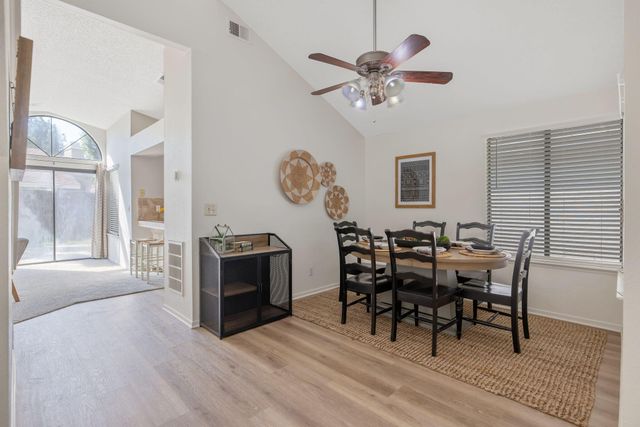 1907 E Vine Avenue, Visalia, CA 93292