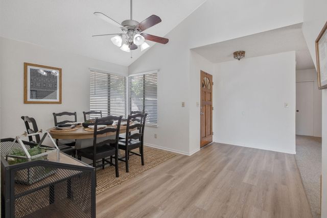 1907 E Vine Avenue, Visalia, CA 93292