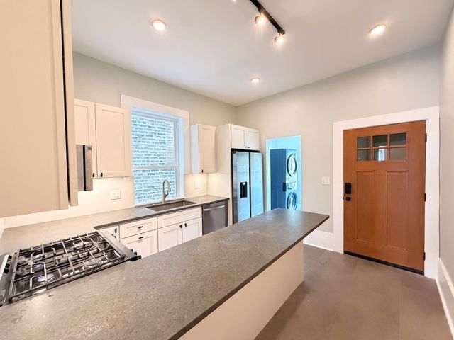 2342 N Kimball Avenue 2, Chicago, IL 60647
