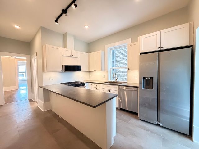 2342 N Kimball Avenue 2, Chicago, IL 60647