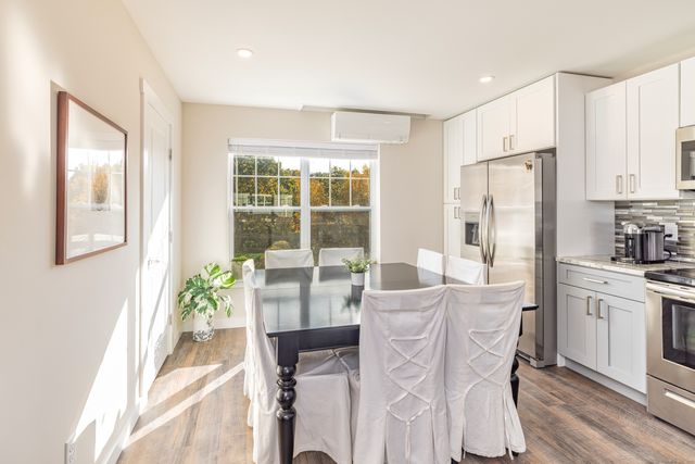 94 North Bridebrook Road 702, East Lyme, CT 06357