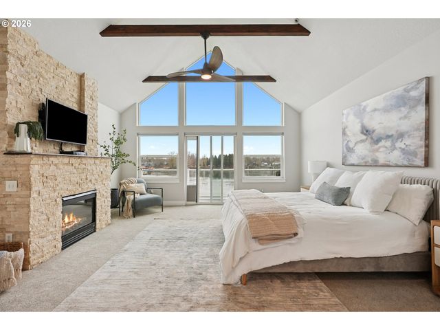 875 N HARBOUR Dr, Portland, OR 97217