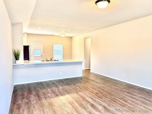 2006 S 15th Street, Broken Arrow, OK 74012