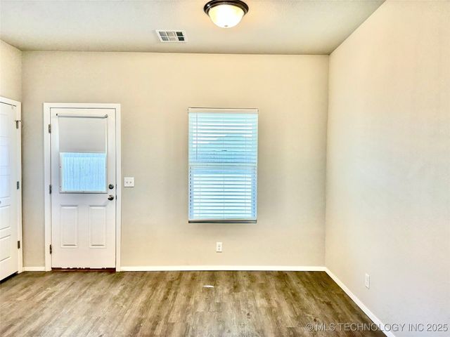 2006 S 15th Street, Broken Arrow, OK 74012