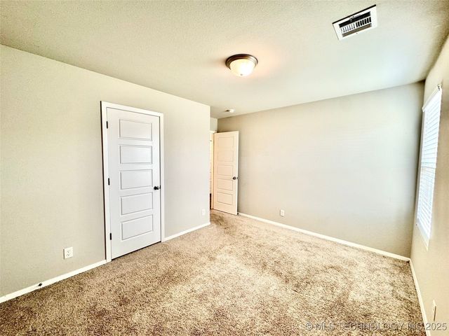 2006 S 15th Street, Broken Arrow, OK 74012