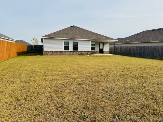 2006 S 15th Street, Broken Arrow, OK 74012