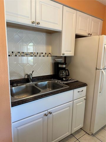 4215 E BAY DRIVE 1702A, Clearwater, FL 33764