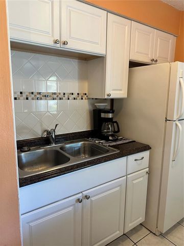 4215 E BAY DRIVE 1702A, Clearwater, FL 33764