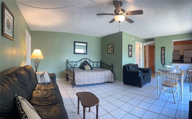 4215 E BAY DRIVE 1702A, Clearwater, FL 33764