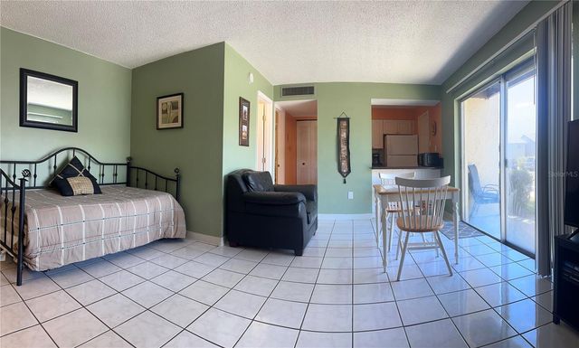 4215 E BAY DRIVE 1702A, Clearwater, FL 33764