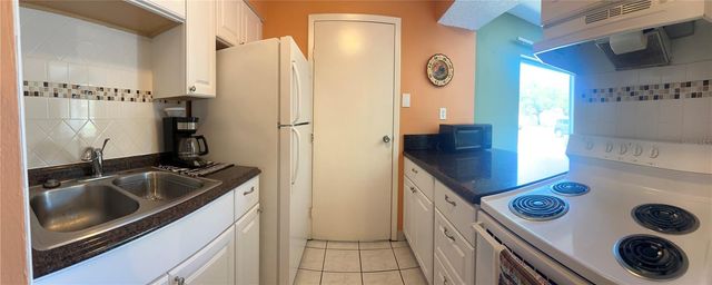 4215 E BAY DRIVE 1702A, Clearwater, FL 33764