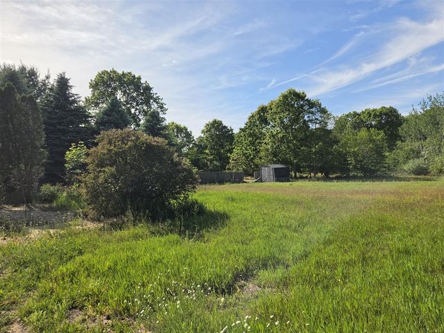 6829 Dale Court, Fennville, MI 49408