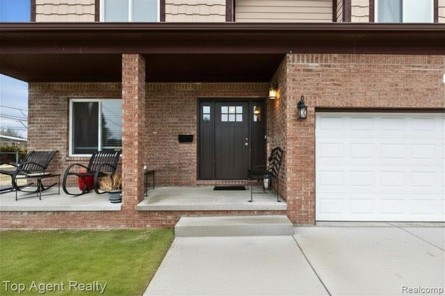 36738 Vine Drive, Sterling Heights, MI 48312