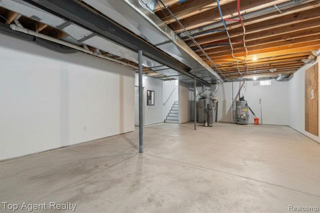 36738 Vine Drive, Sterling Heights, MI 48312