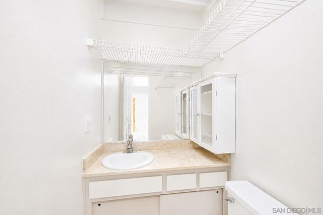 4875 Cole 61, San Diego, CA 92117