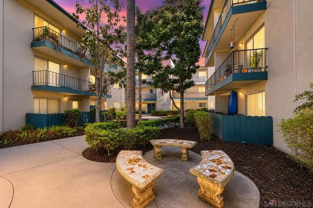 4875 Cole 61, San Diego, CA 92117