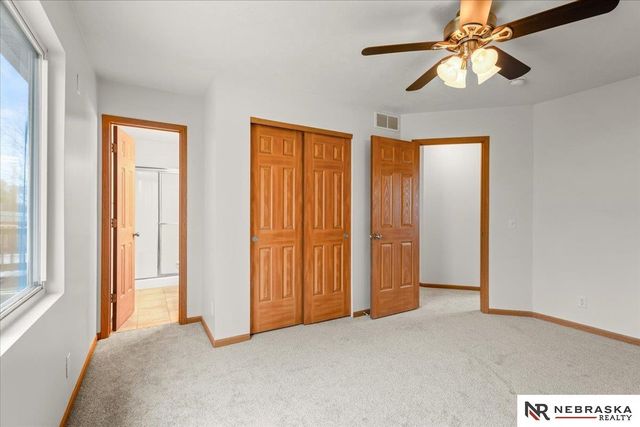 16530 Burdette Street, Omaha, NE 68116