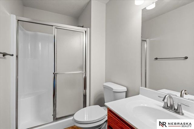 16530 Burdette Street, Omaha, NE 68116