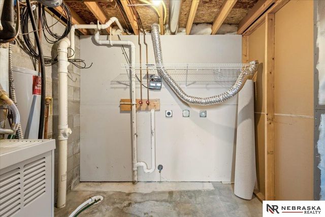 16530 Burdette Street, Omaha, NE 68116