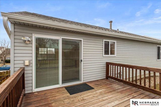 16530 Burdette Street, Omaha, NE 68116