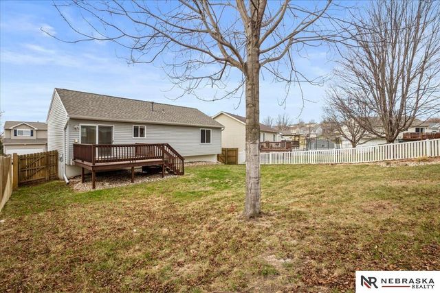 16530 Burdette Street, Omaha, NE 68116