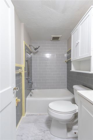 31 Kirby Street 1, Barrington, RI 02806