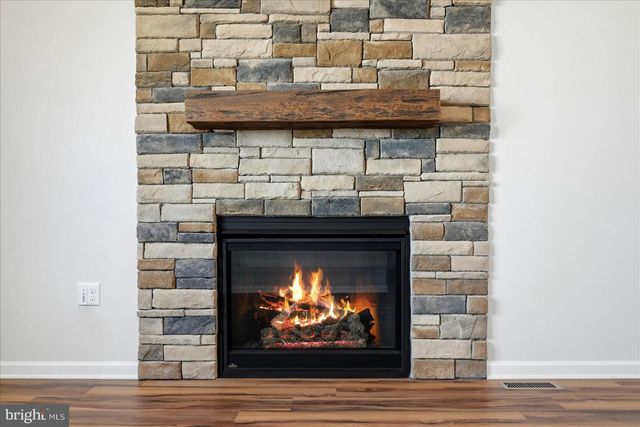 102 BROCKHAM CT, Winchester, VA 22602