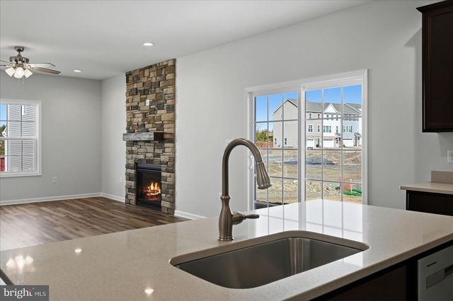 102 BROCKHAM CT, Winchester, VA 22602