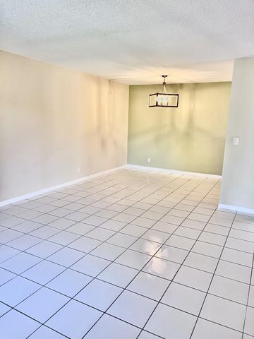 6341 Chasewood Drive D, Jupiter, FL 33458