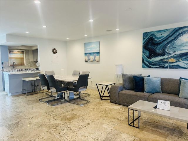 1987 NE 123rd St, North Miami, FL 33181