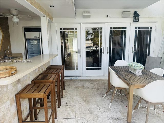 1987 NE 123rd St, North Miami, FL 33181