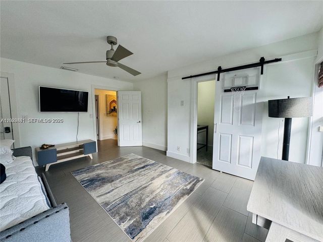 1987 NE 123rd St, North Miami, FL 33181
