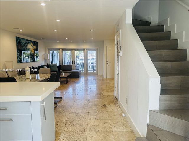 1987 NE 123rd St, North Miami, FL 33181