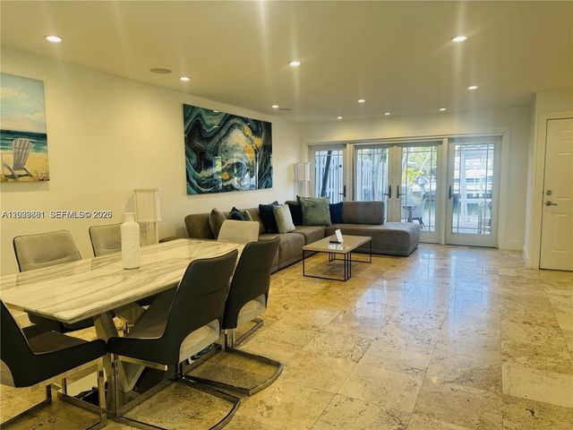 1987 NE 123rd St, North Miami, FL 33181