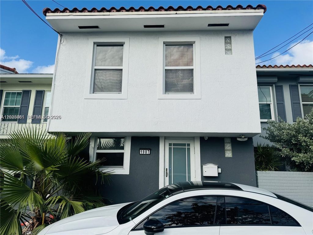1987 NE 123rd St, North Miami, FL 33181