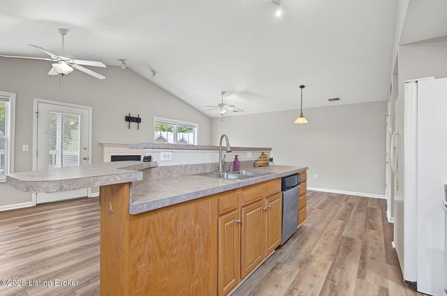 6517 Brook Bend Way 228, Louisville, KY 40229